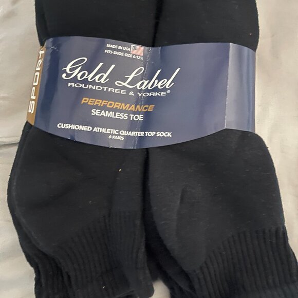 Roundtree & Yorke Black Quarter Top Athletic Socks NWT - Picture 1 of 3